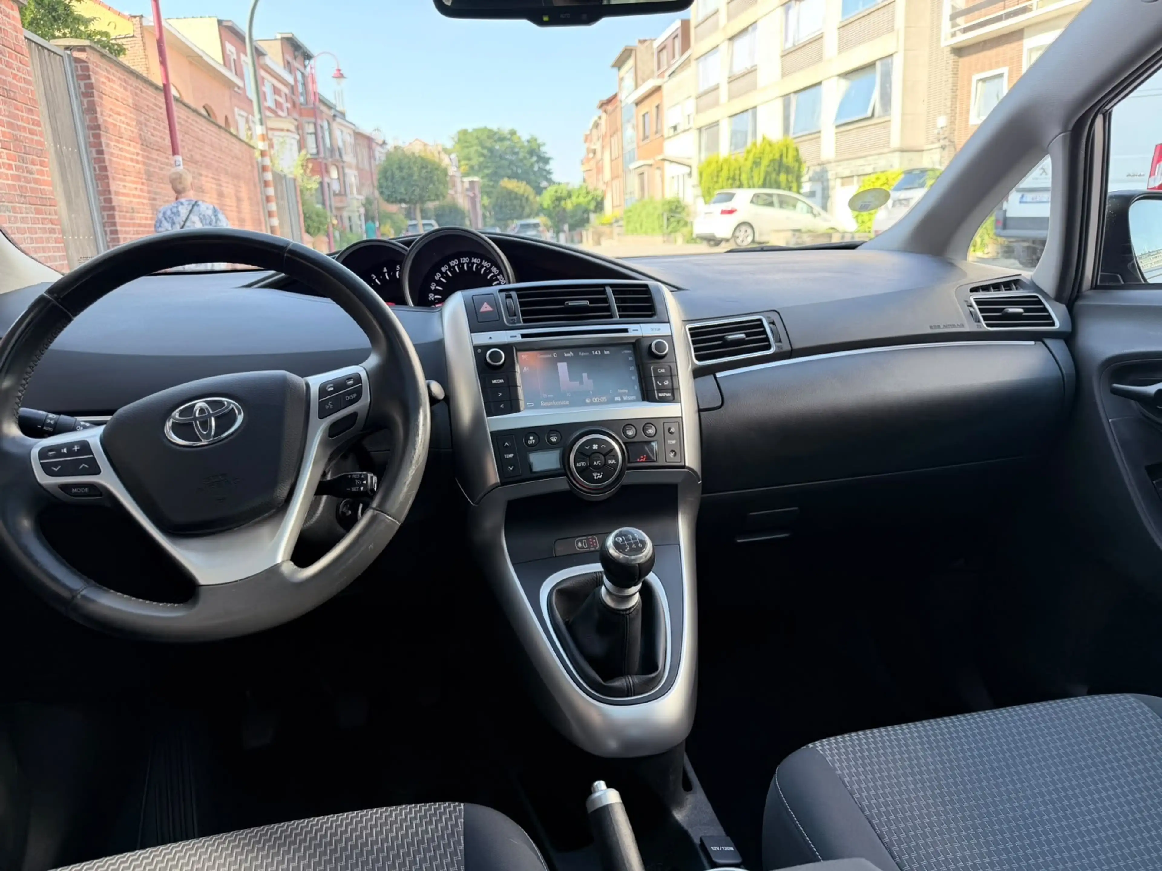 Toyota Verso Verso 1.6 D-4D Premium 7pl. — photo 6
