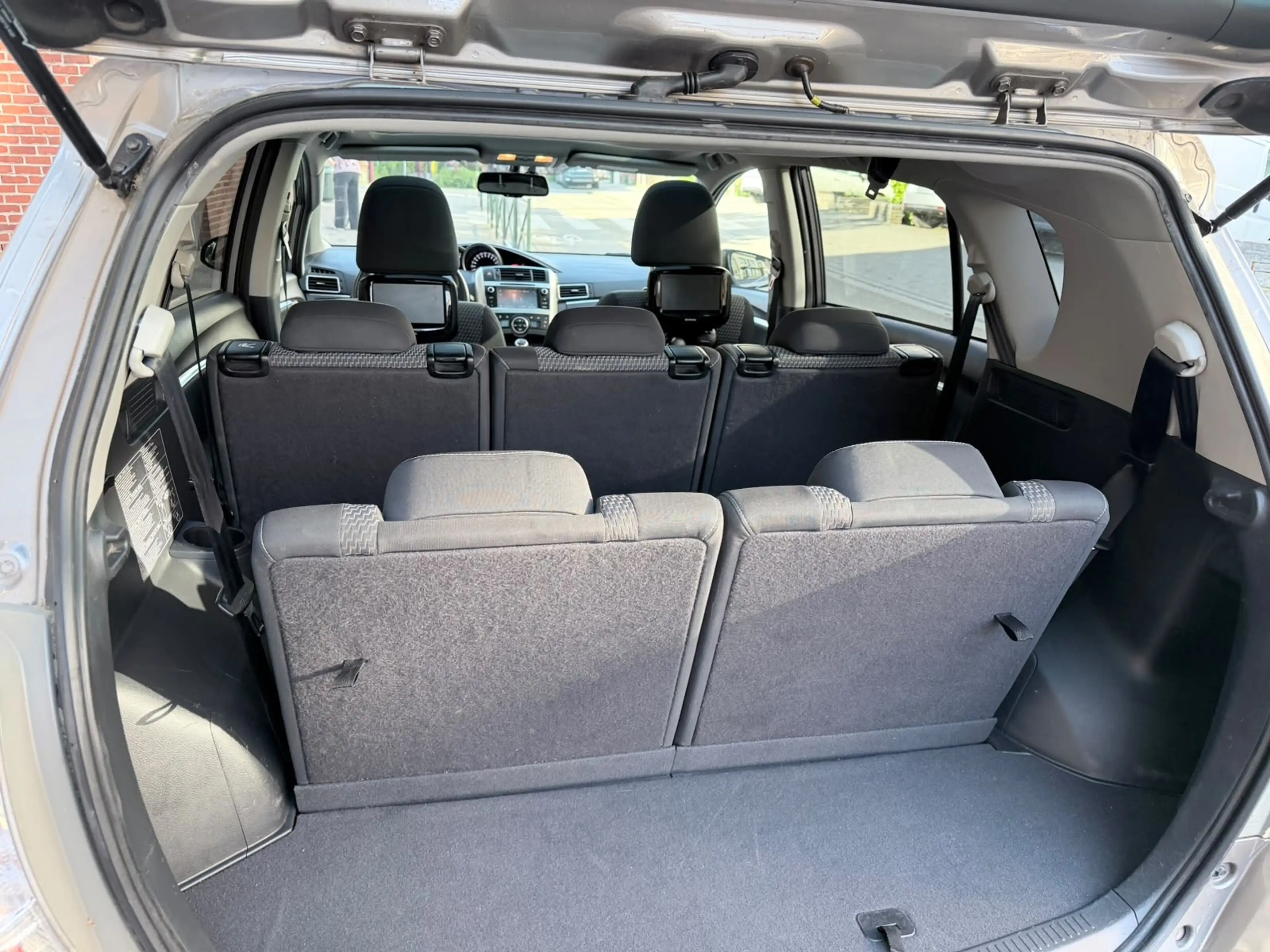 Toyota Verso Verso 1.6 D-4D Premium 7pl. — photo 8