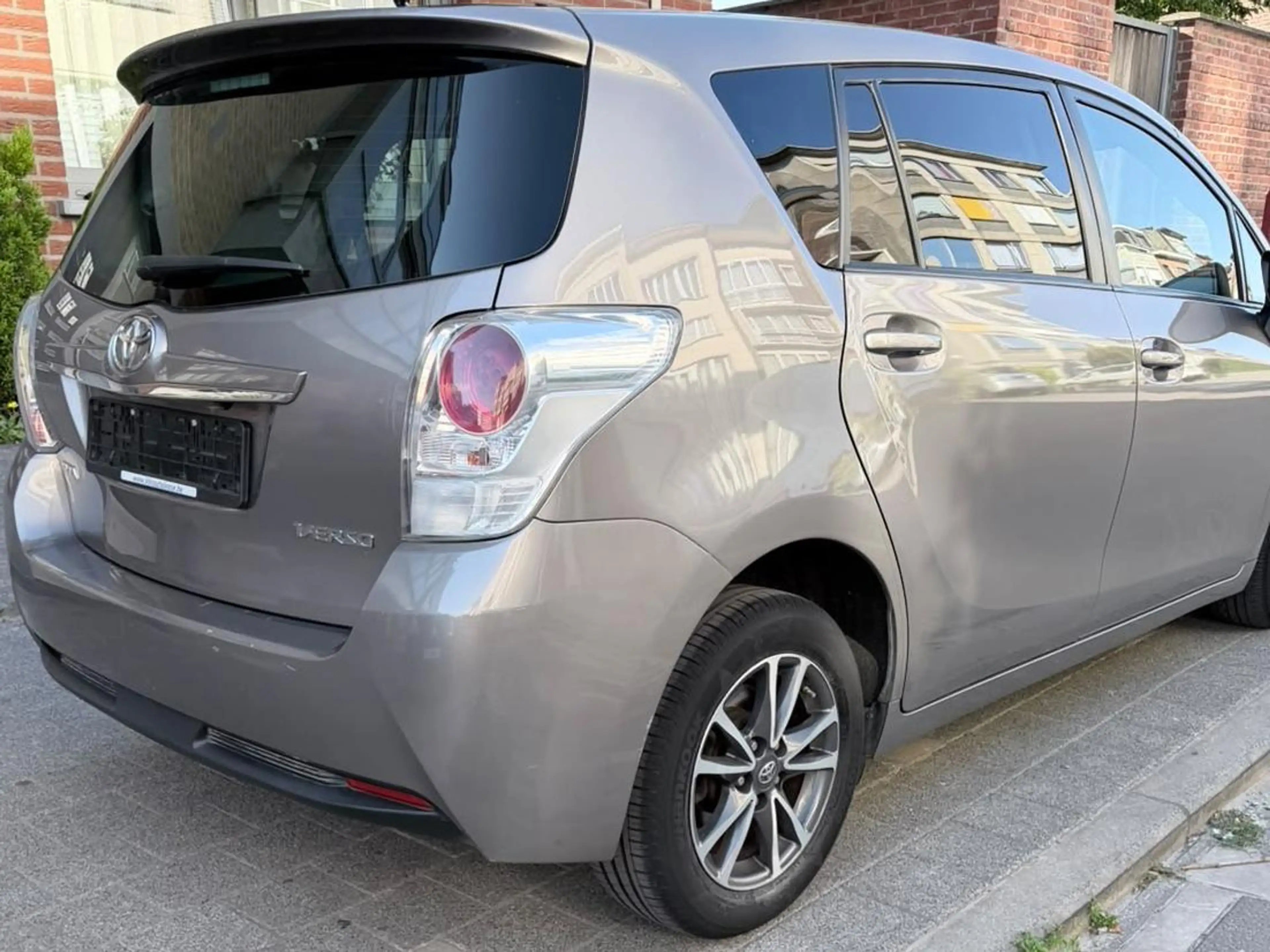 Toyota Verso Verso 1.6 D-4D Premium 7pl. — photo 4