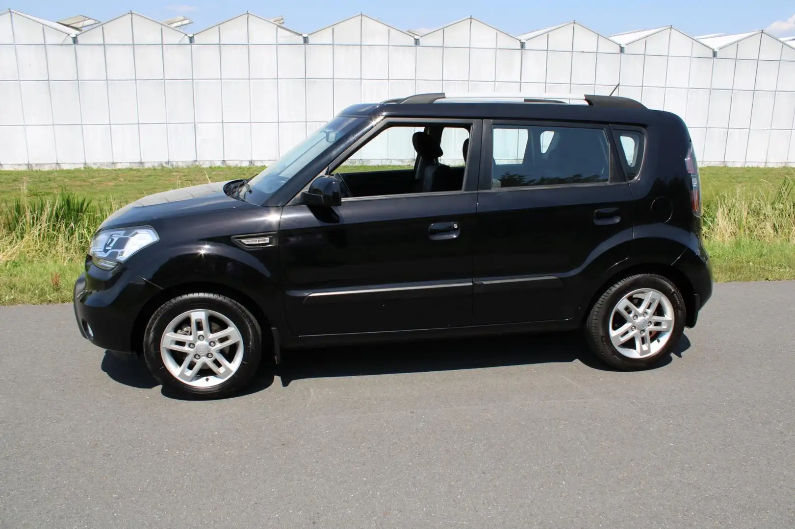 Kia Soul 1.6 X-tra Zwart - 2