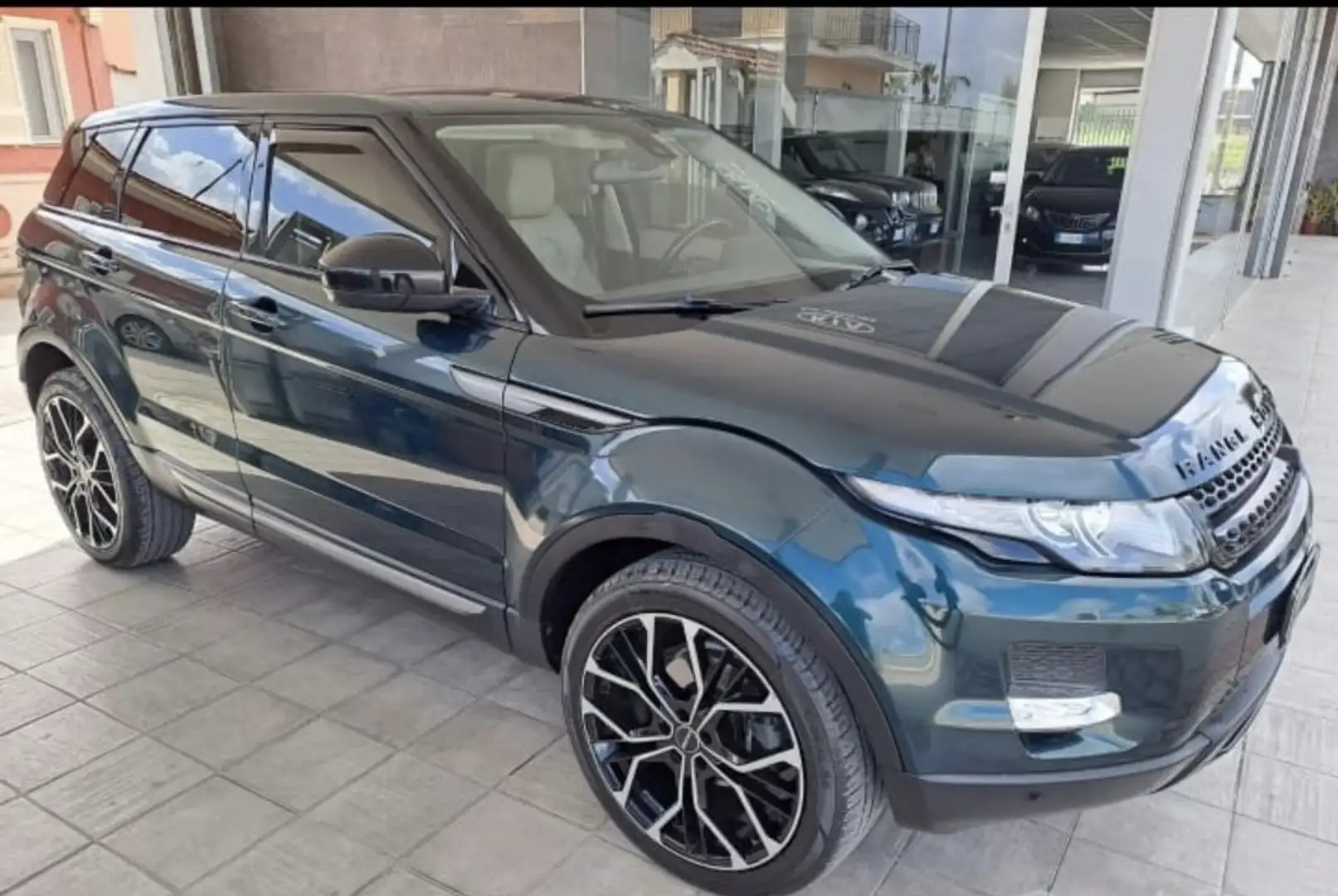 Land Rover Range Rover Evoque 3p 2.2 td4 Prestige 150cv - 1