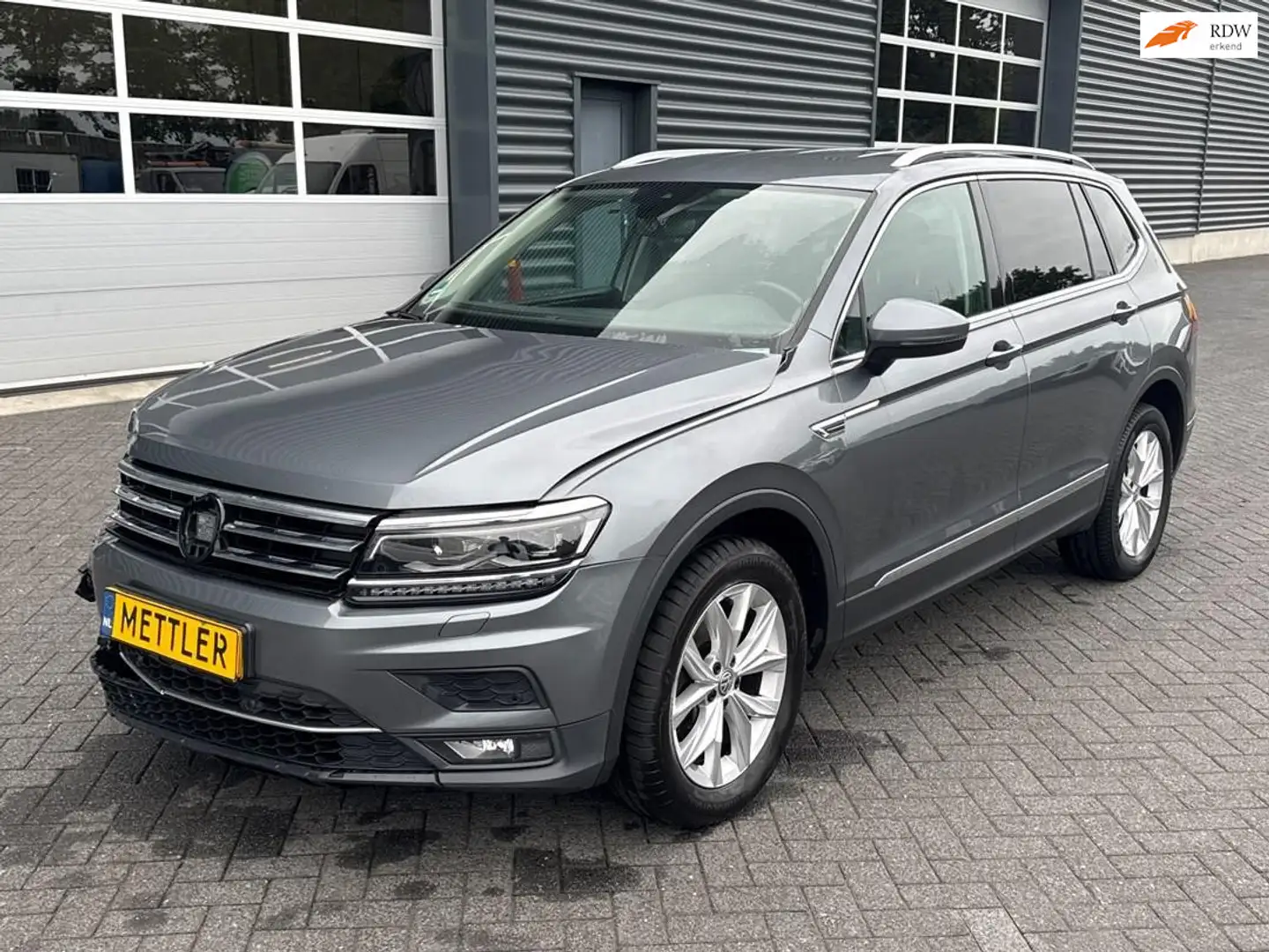 Volkswagen Tiguan Allspace 1.4 TSI Highline Grijs - 1