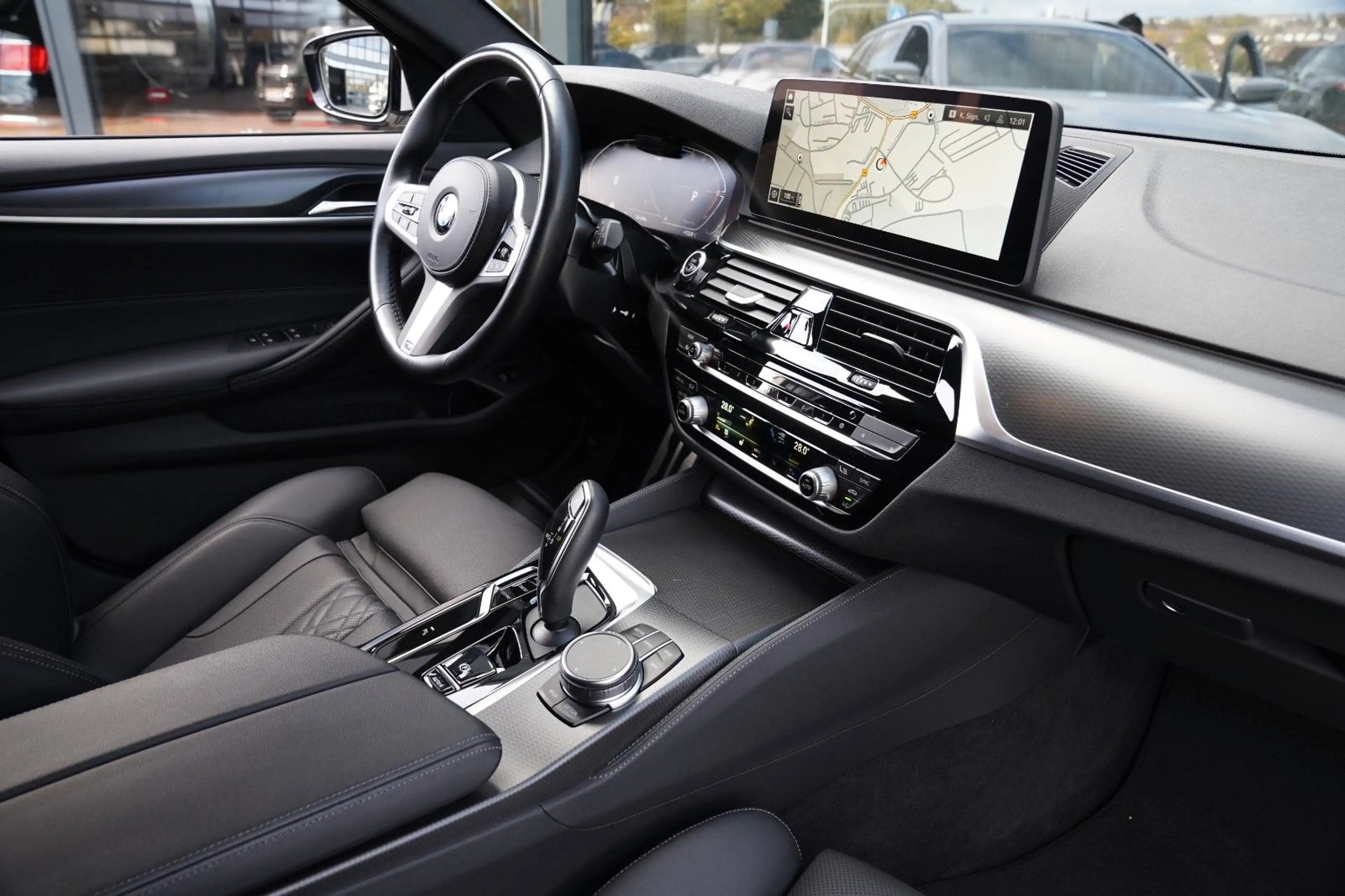 BMW 520 d M Sport Pro LC Prof-ad.LED-LederACC-Kamera — photo 12