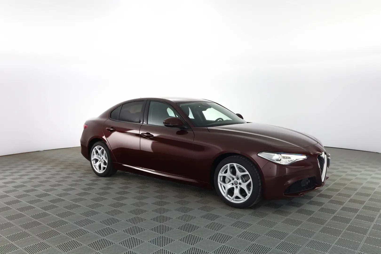 Alfa Romeo Giulia 2.2 Turbo AT8 190CV AWD Q4 Executive RETROCAM,LED Rosso - 2