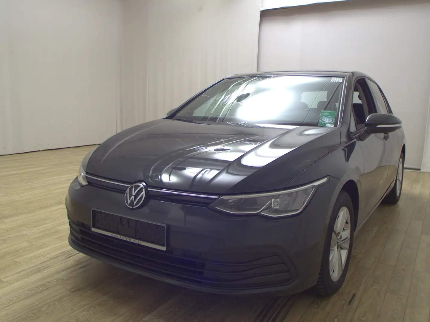 Volkswagen Golf -8 2.0 TDI Life Navi DC LED PDC Shz Gris - 2