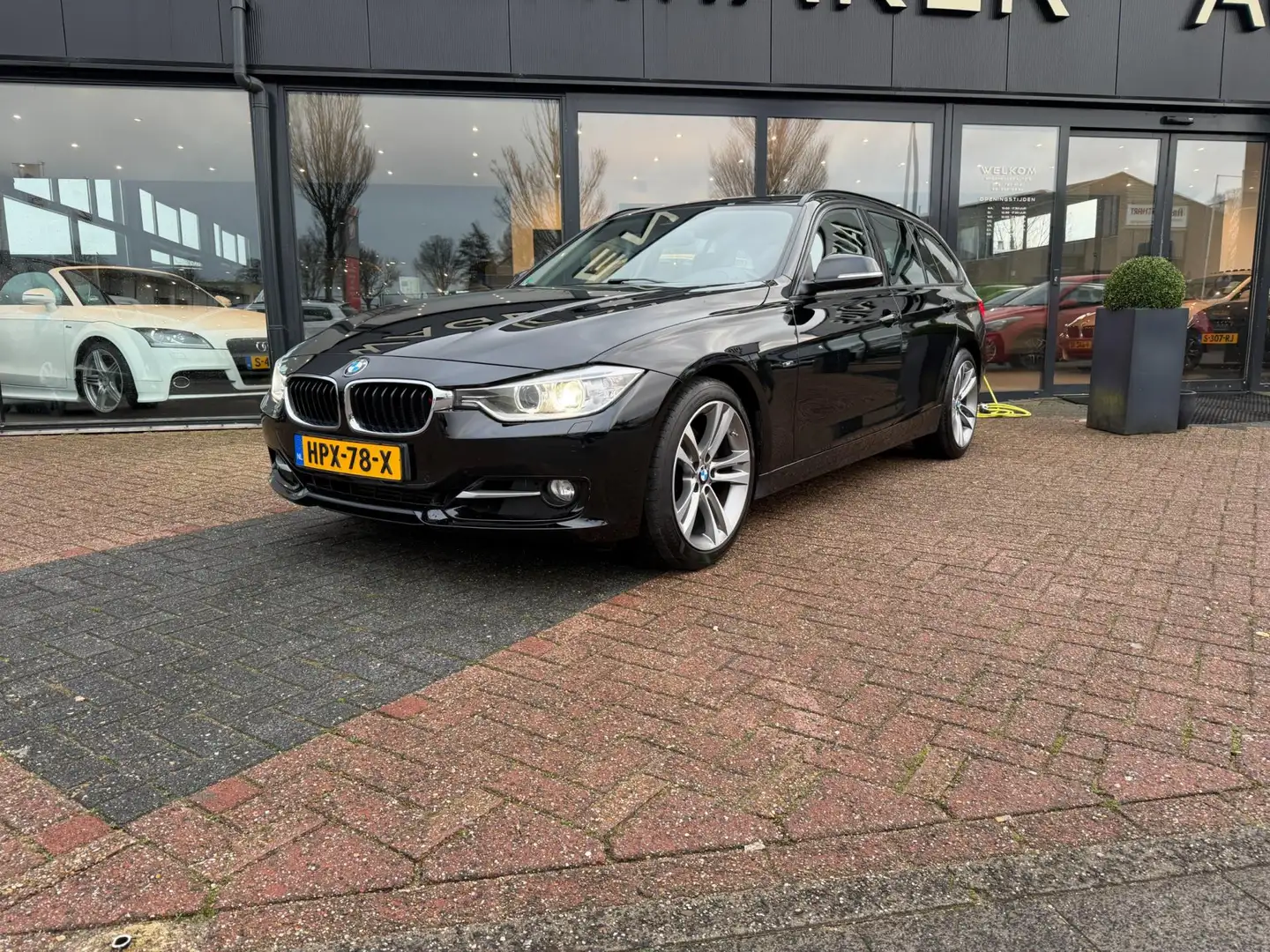 BMW 328 3-serie 328i M Sport Edition High Executive AUT|NA Noir - 1