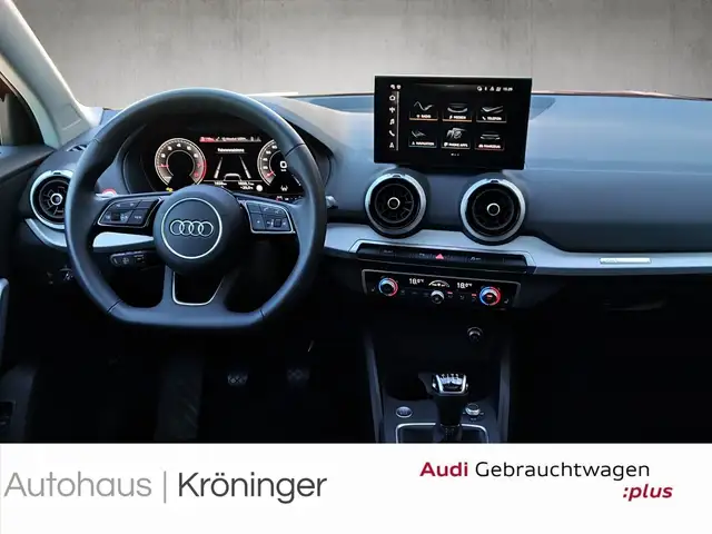 Audi Q2 view 13