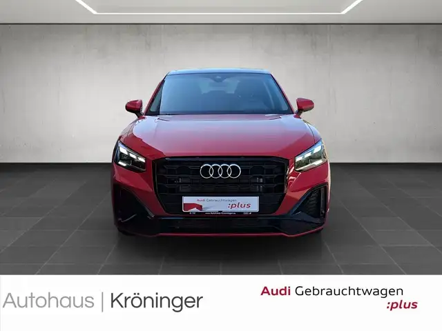 Audi Q2 view 5