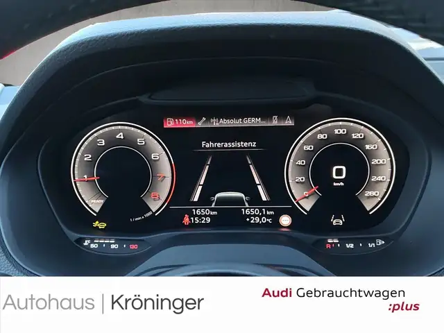 Audi Q2 view 12