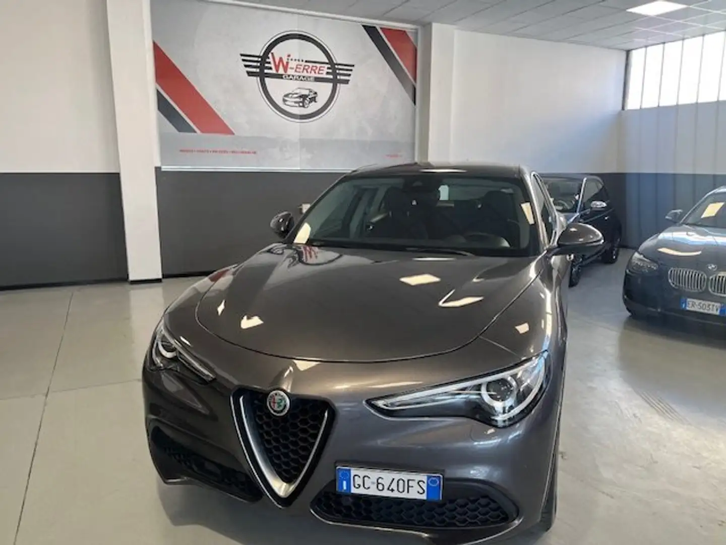 Alfa Romeo Stelvio Stelvio 2.2 t Business Q4 190cv auto Grigio - 2