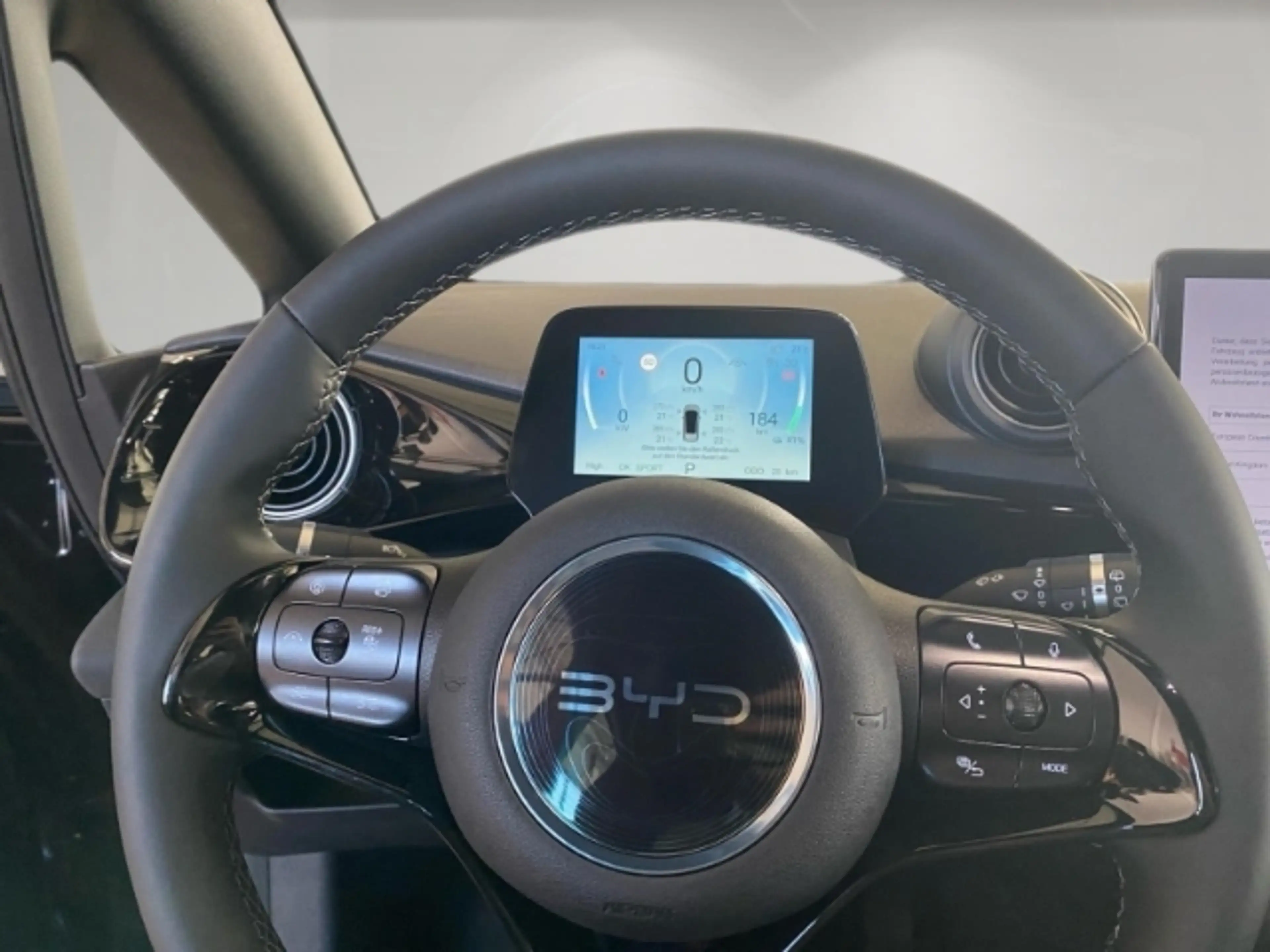 BYD Dolphin Comfort Apple CarPlay Navigationssystem Sitzheizun — photo 8