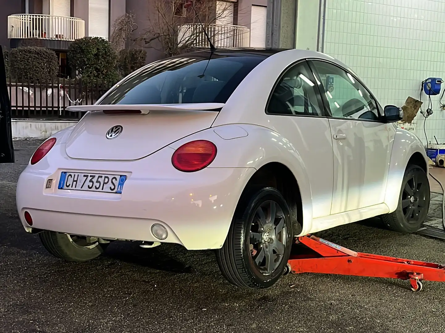 Volkswagen New Beetle New Beetle Cabrio 1.9 tdi 100cv Bianco - 2