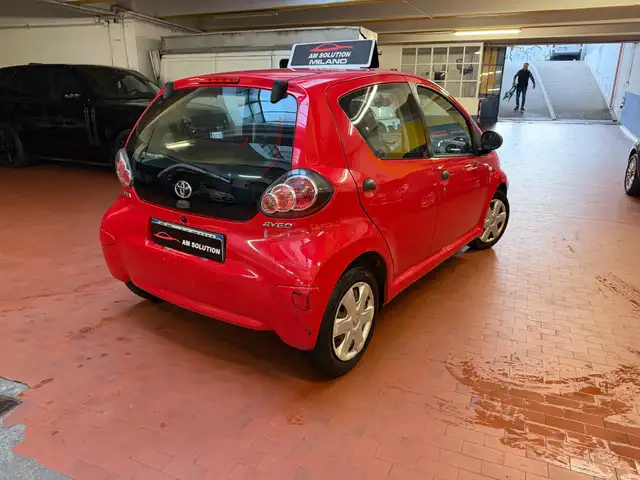 Toyota Aygo view 3