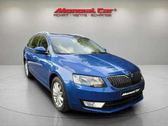 Skoda Octavia view 4