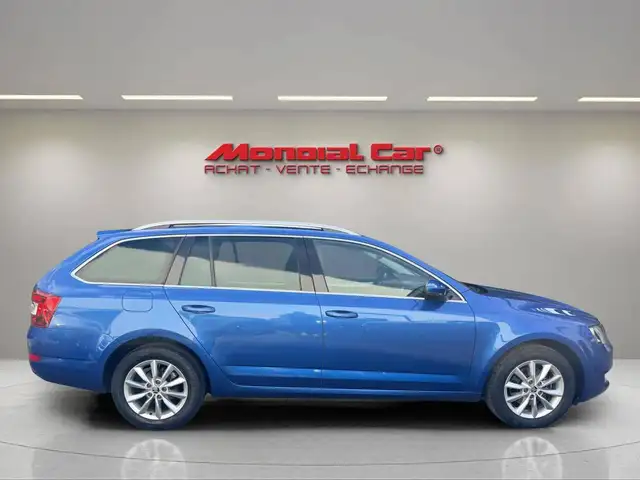 Skoda Octavia view 5