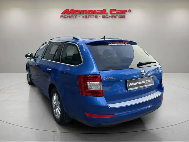 Skoda Octavia view 8