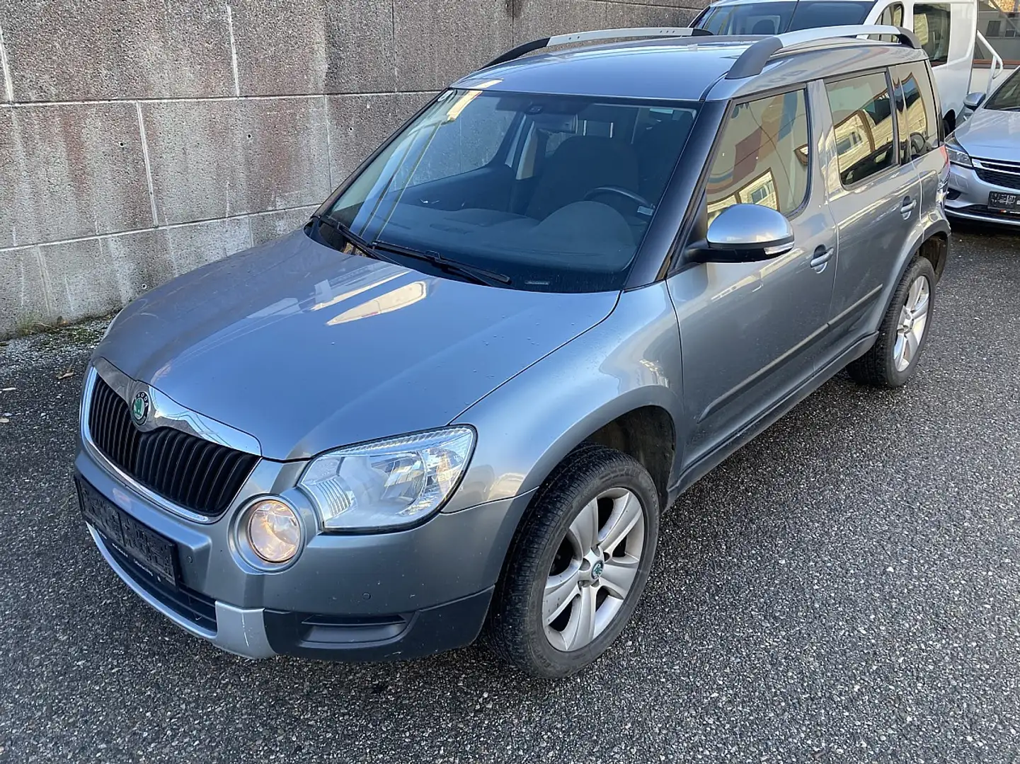 Skoda Yeti Experience 110PS.TDI ALLRAD Grau - 1