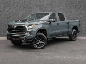 2025 LT Trail Boss €59500 6.2L V8 Cypress Gray