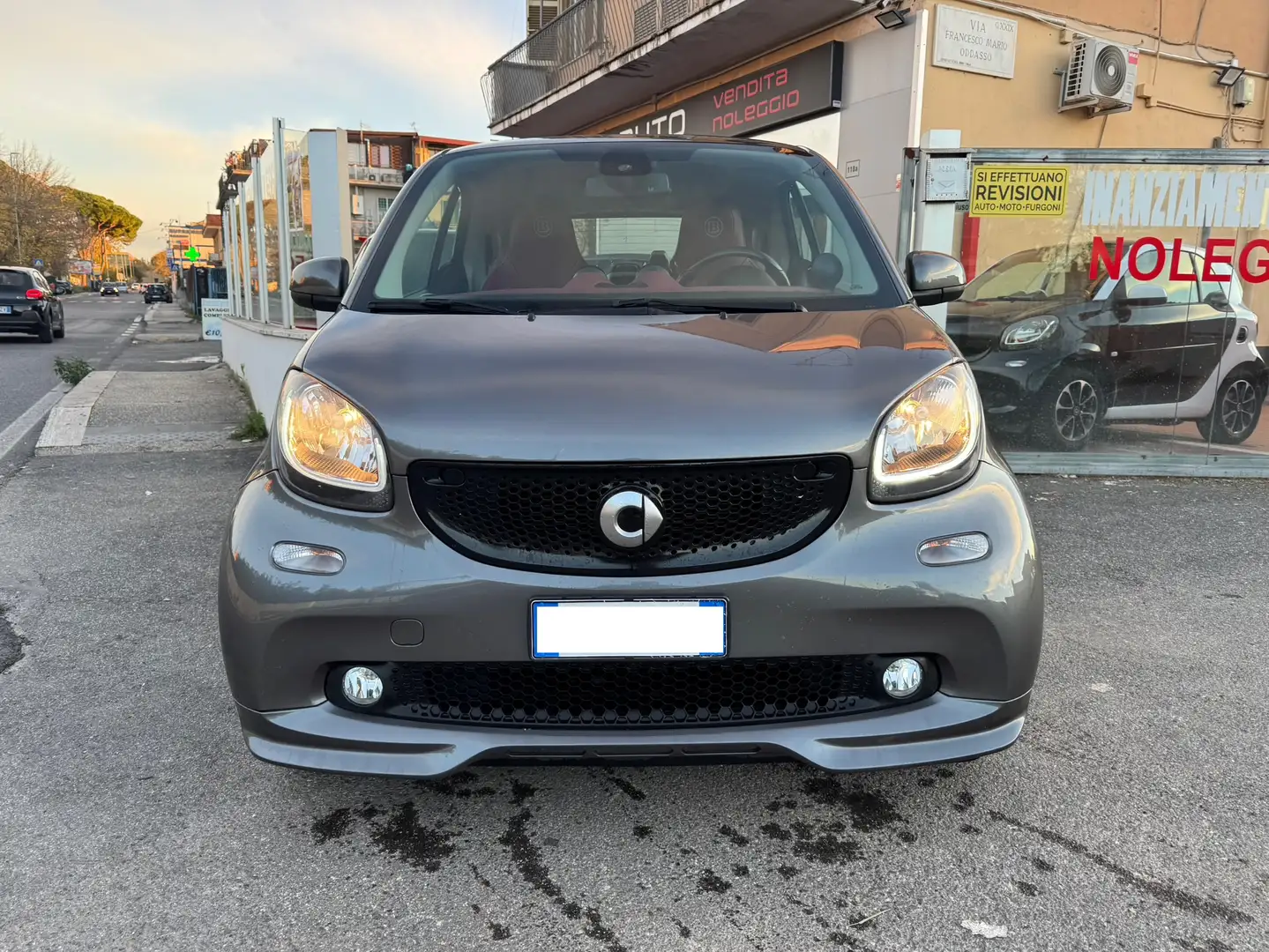 smart forTwo Fortwo 0.9 t Prime 90cv twinamic my18 siva - 2