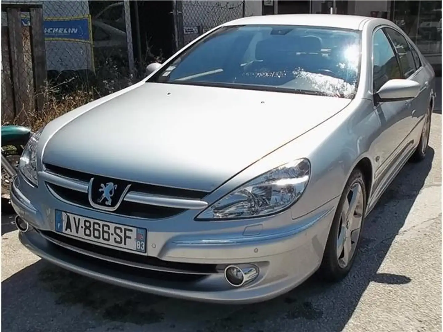 Peugeot 607 V6 2.7 HDi 24v Griffe A siva - 1