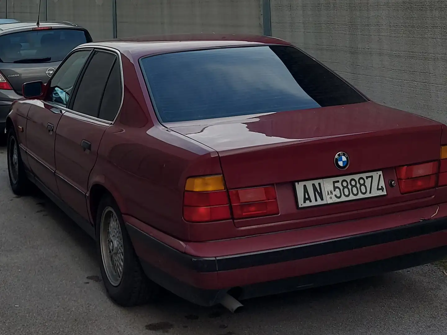 BMW 520 520i c/abs Червоний - 2