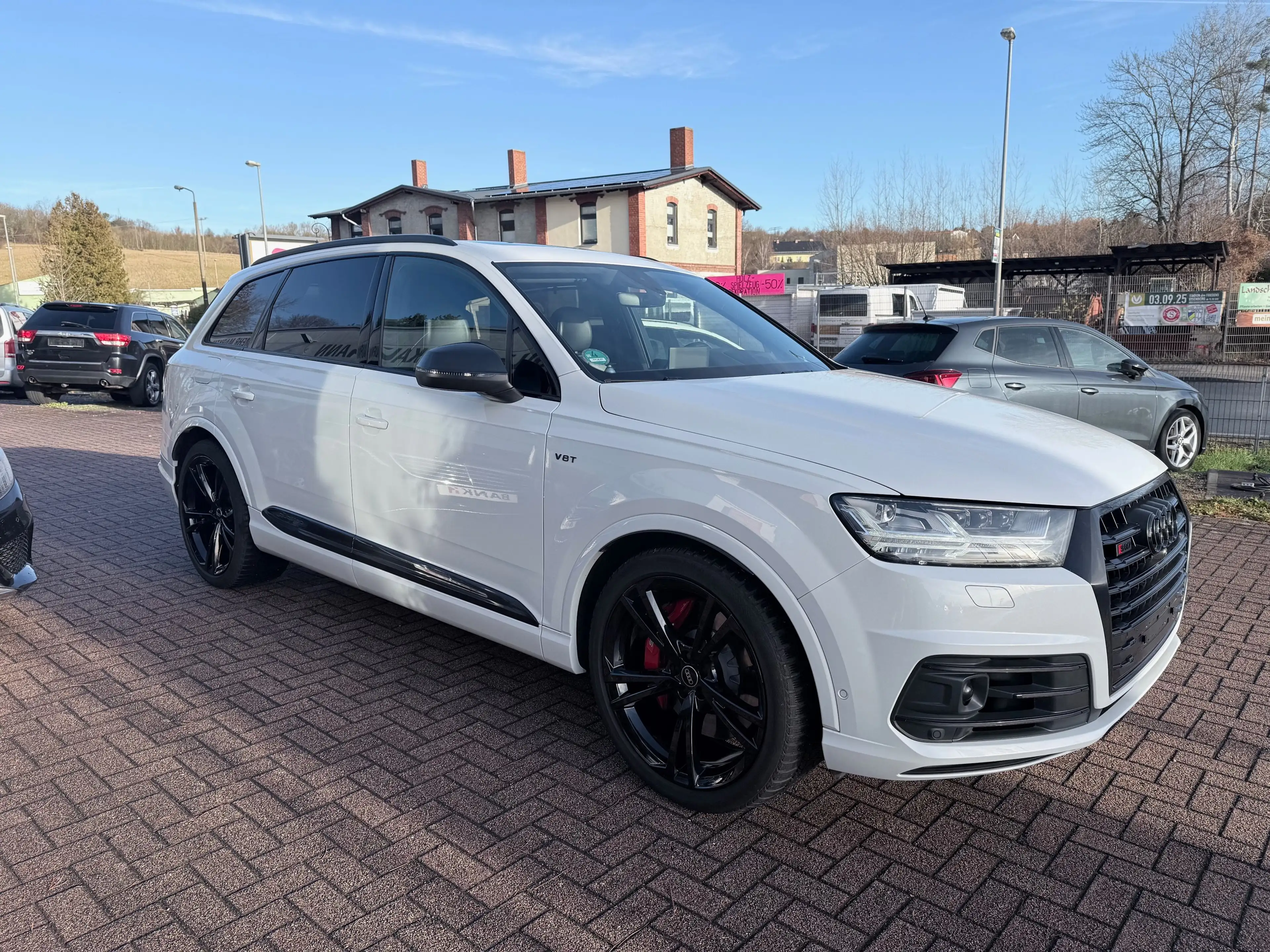 Audi SQ7 4.0 TDI quattro — photo 8