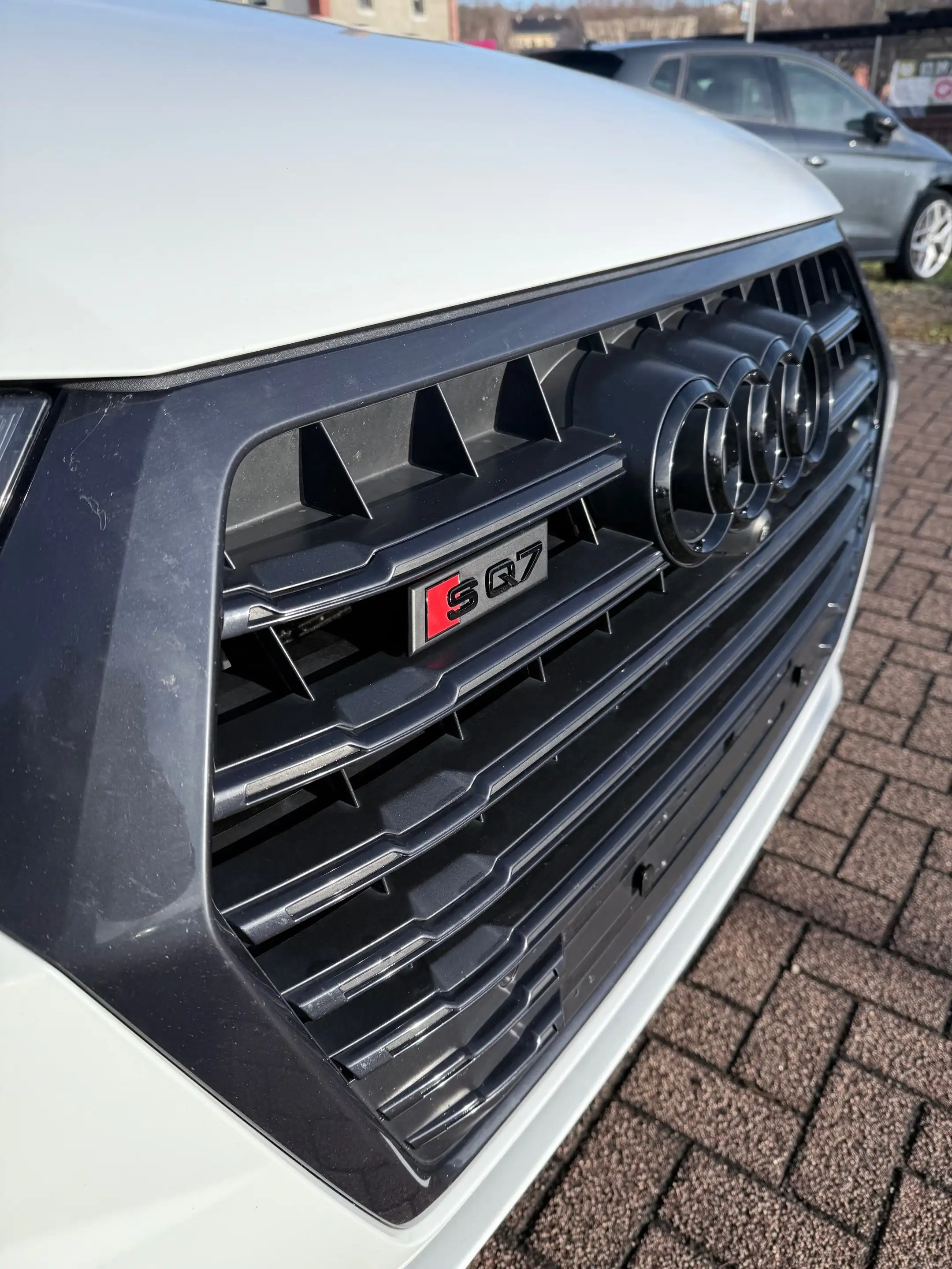 Audi SQ7 4.0 TDI quattro — photo 4