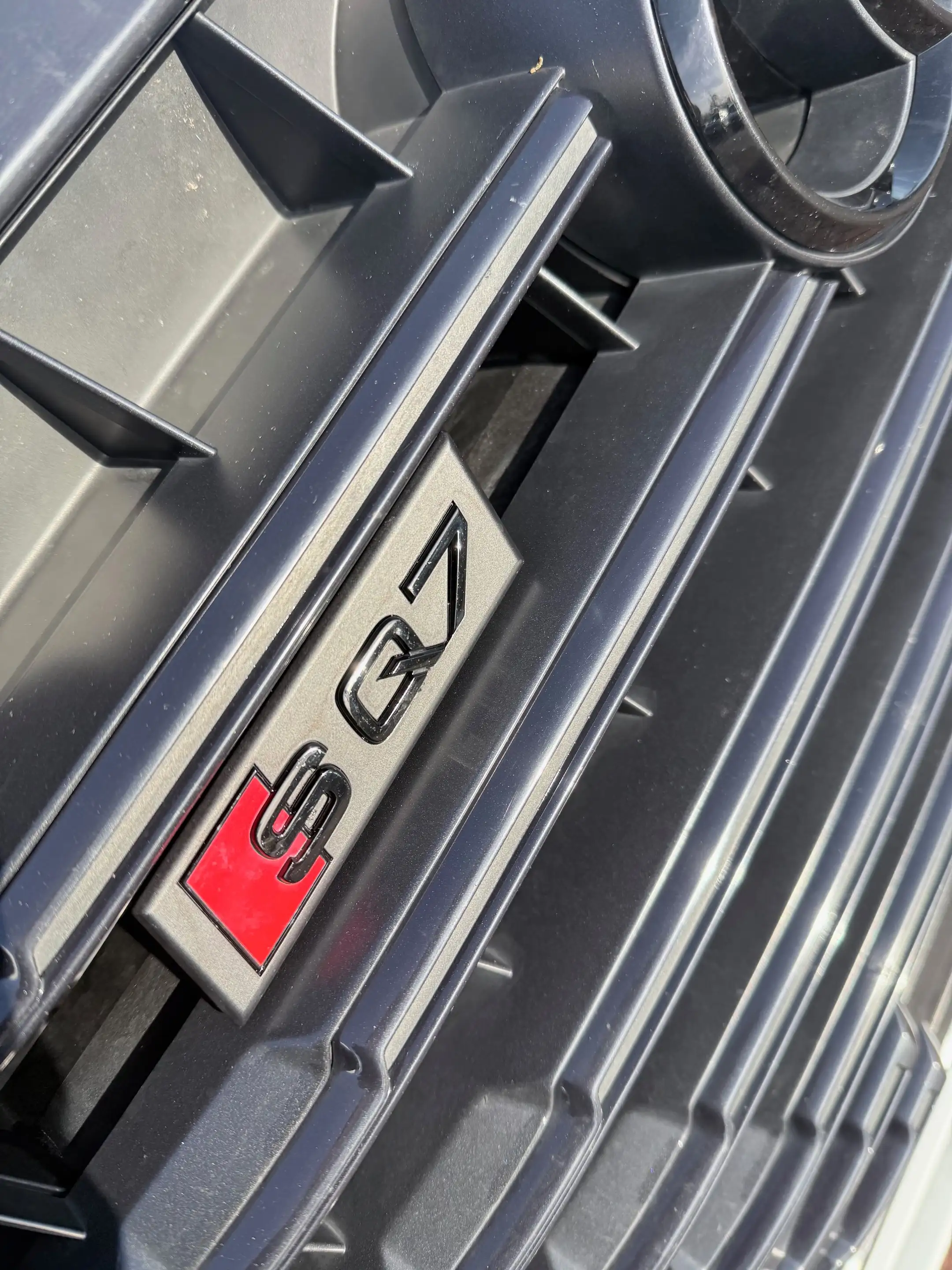 Audi SQ7 4.0 TDI quattro — photo 10
