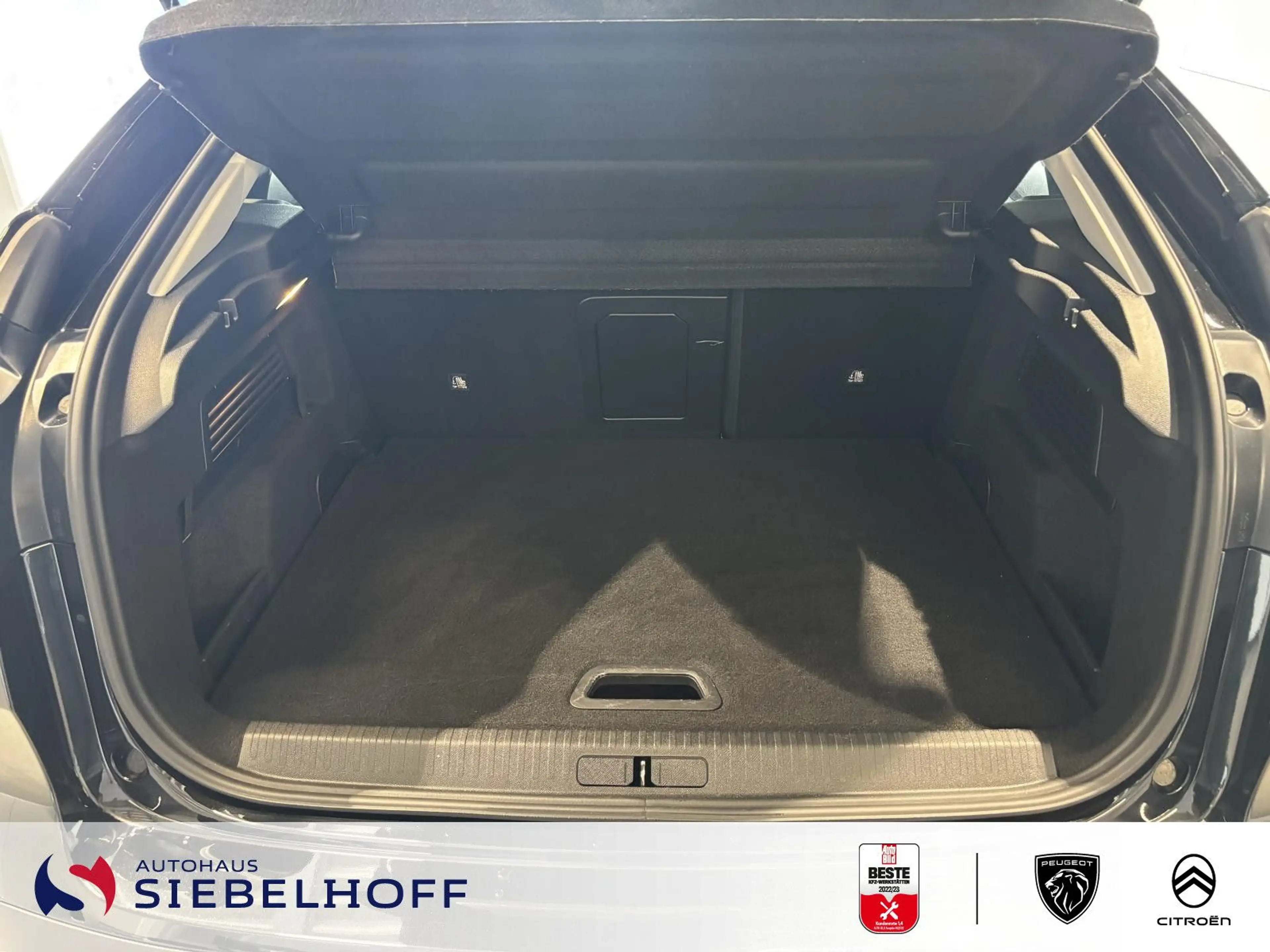 Citroen C4 e-C4 Shine Elektromotor 136 — photo 7