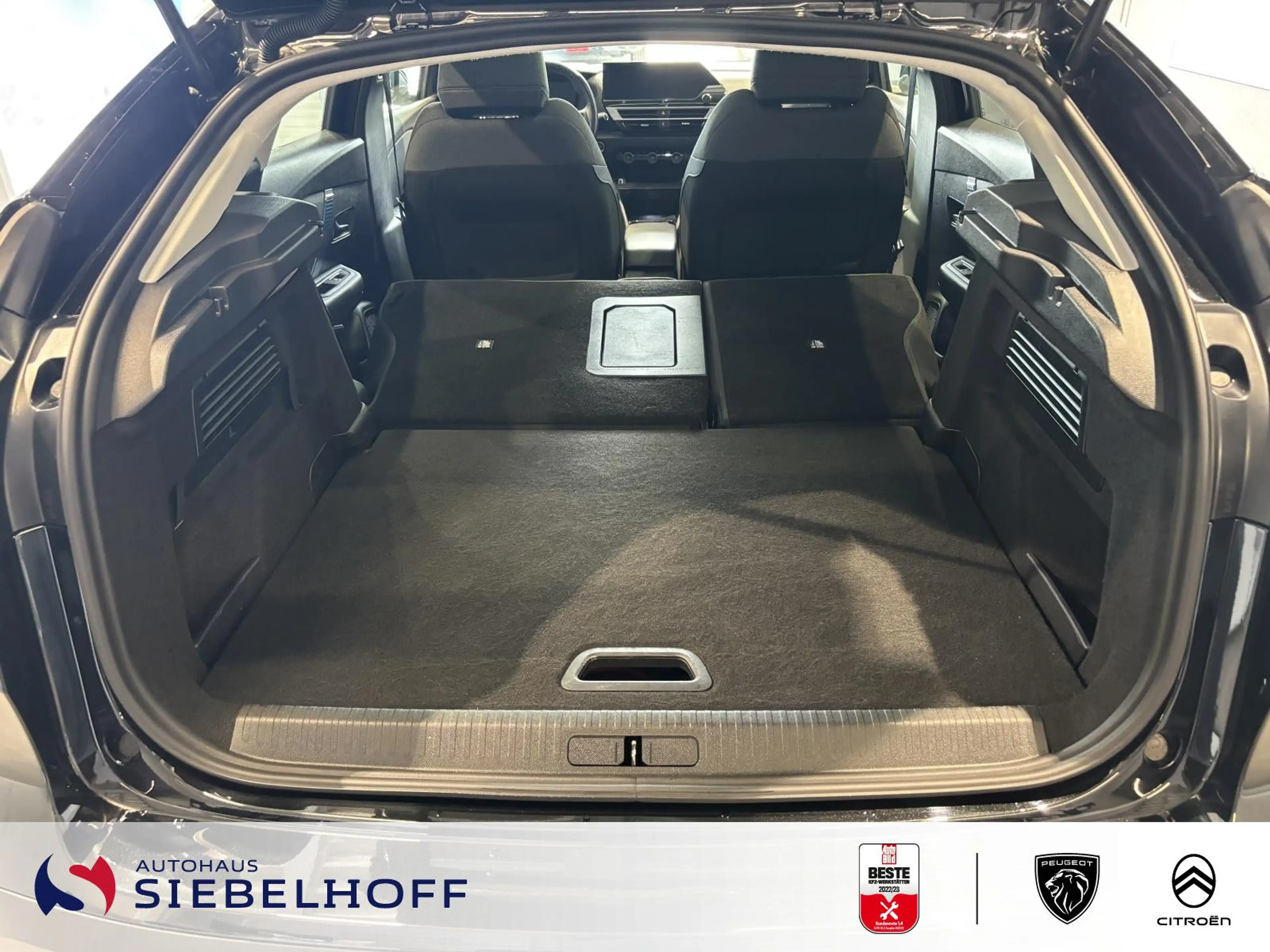 Citroen C4 e-C4 Shine Elektromotor 136 — photo 8