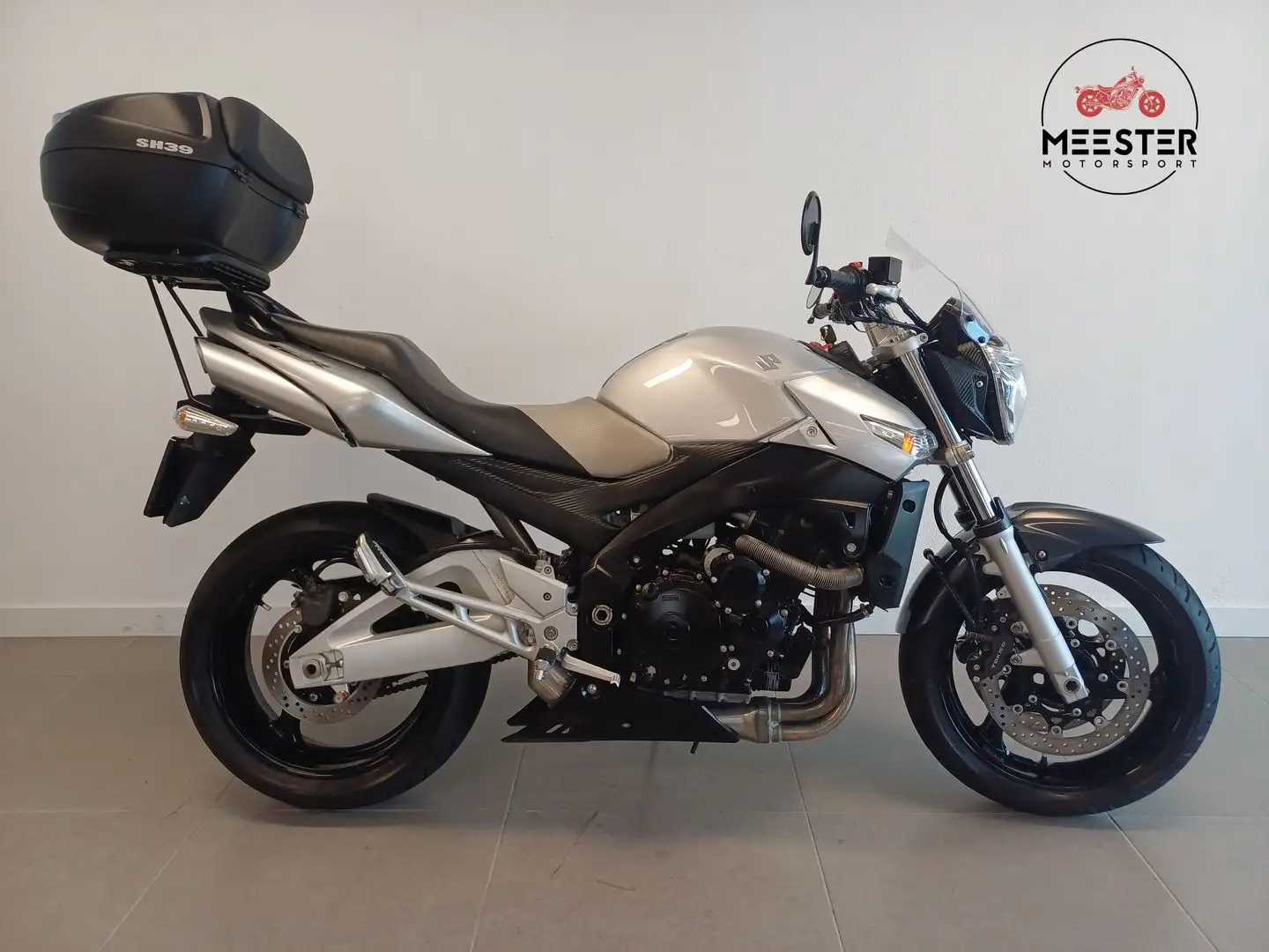Suzuki GSR 600 Grijs - 1