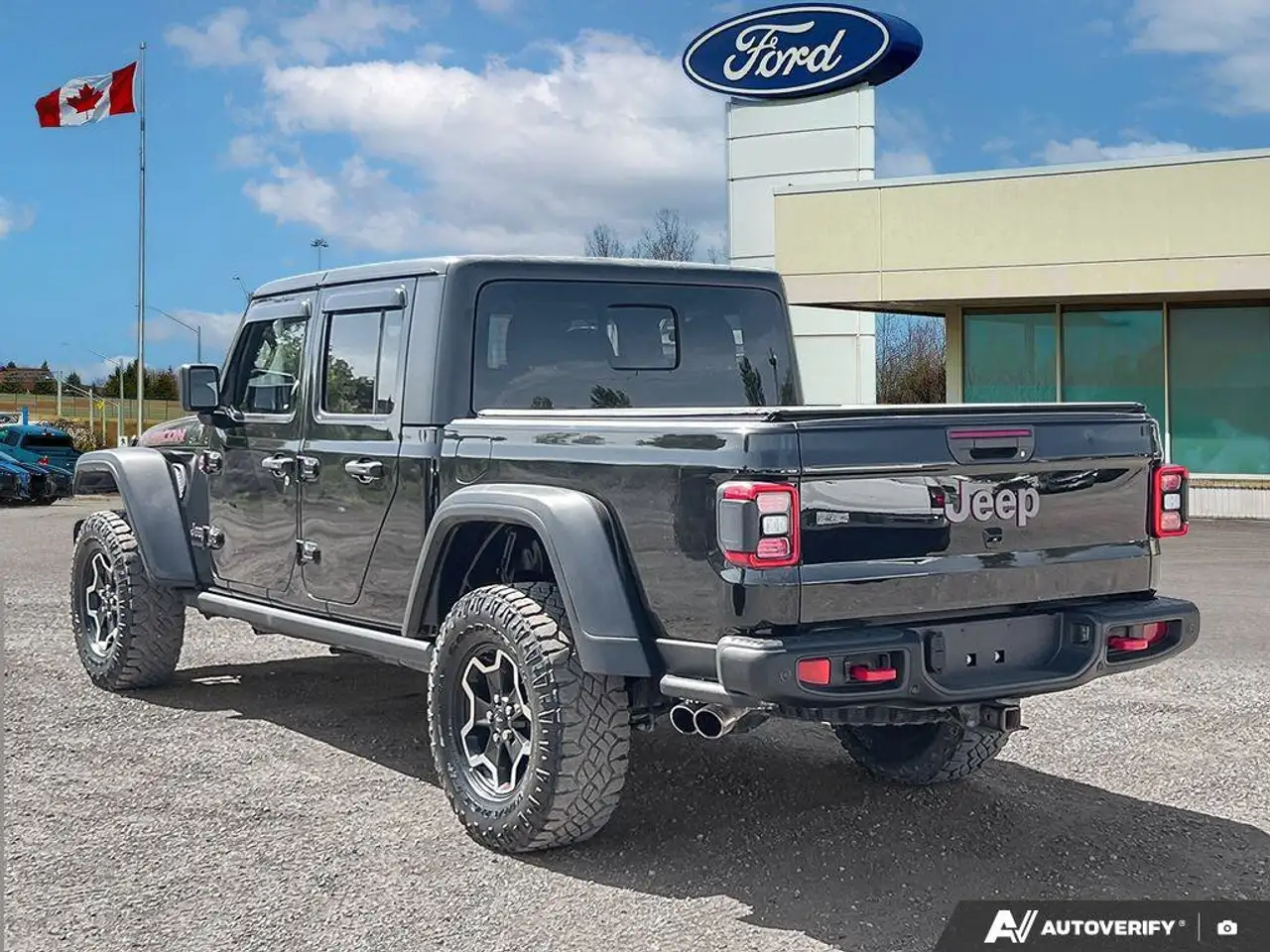 Jeep Gladiator photo Jeep Gladiator