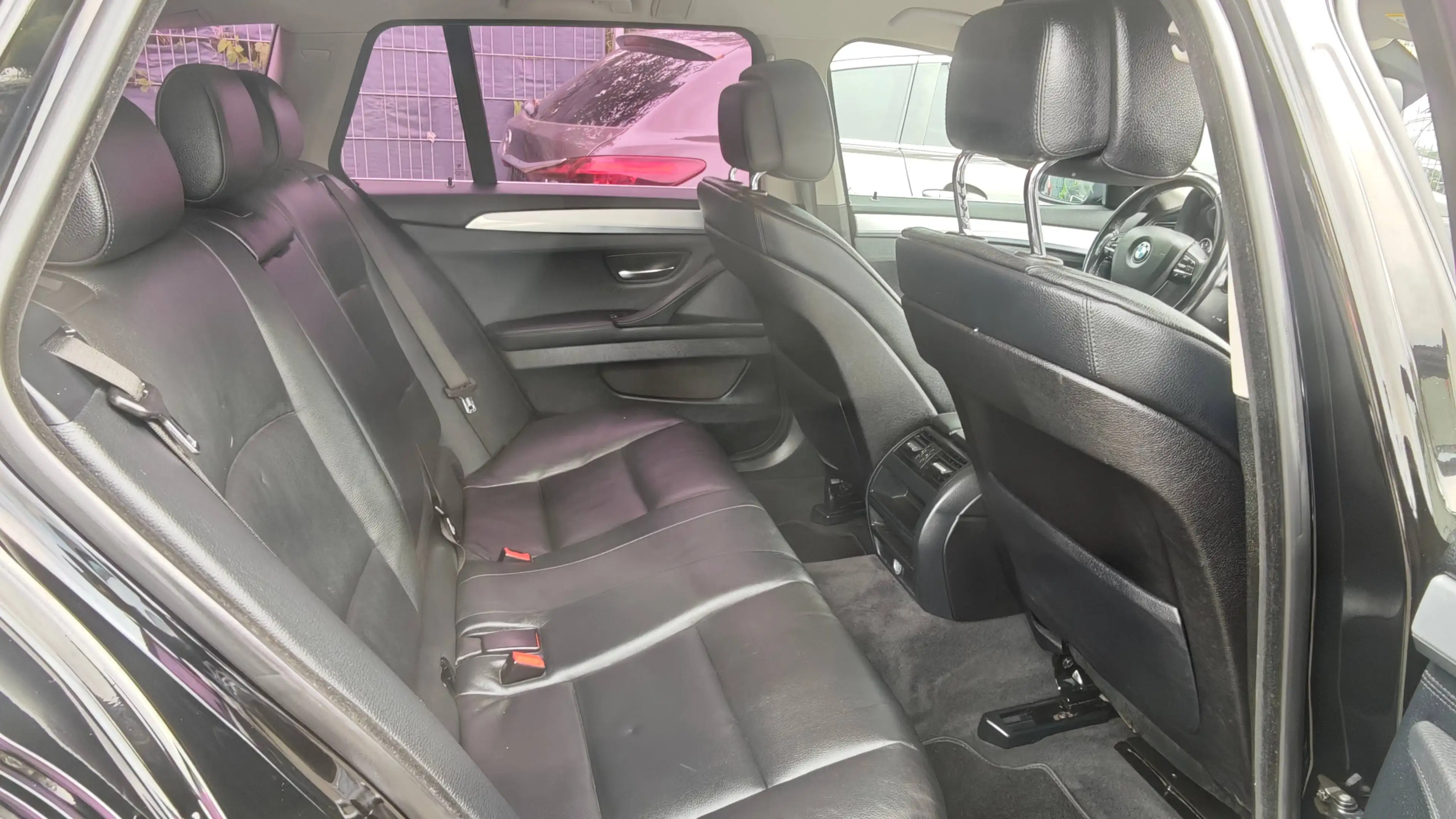 BMW 528 528 i xDrive — photo 12