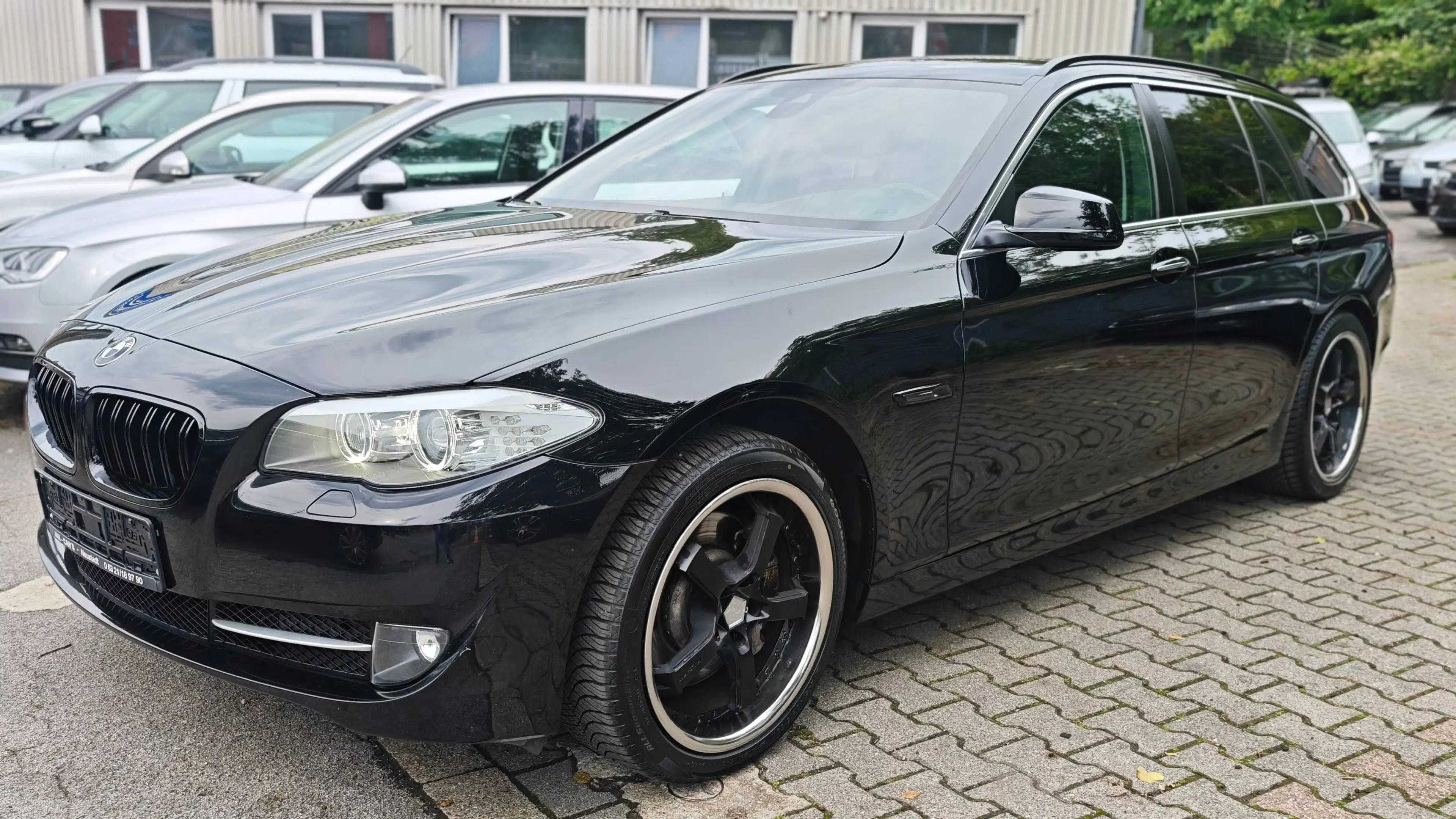 BMW 528 528 i xDrive — photo 3