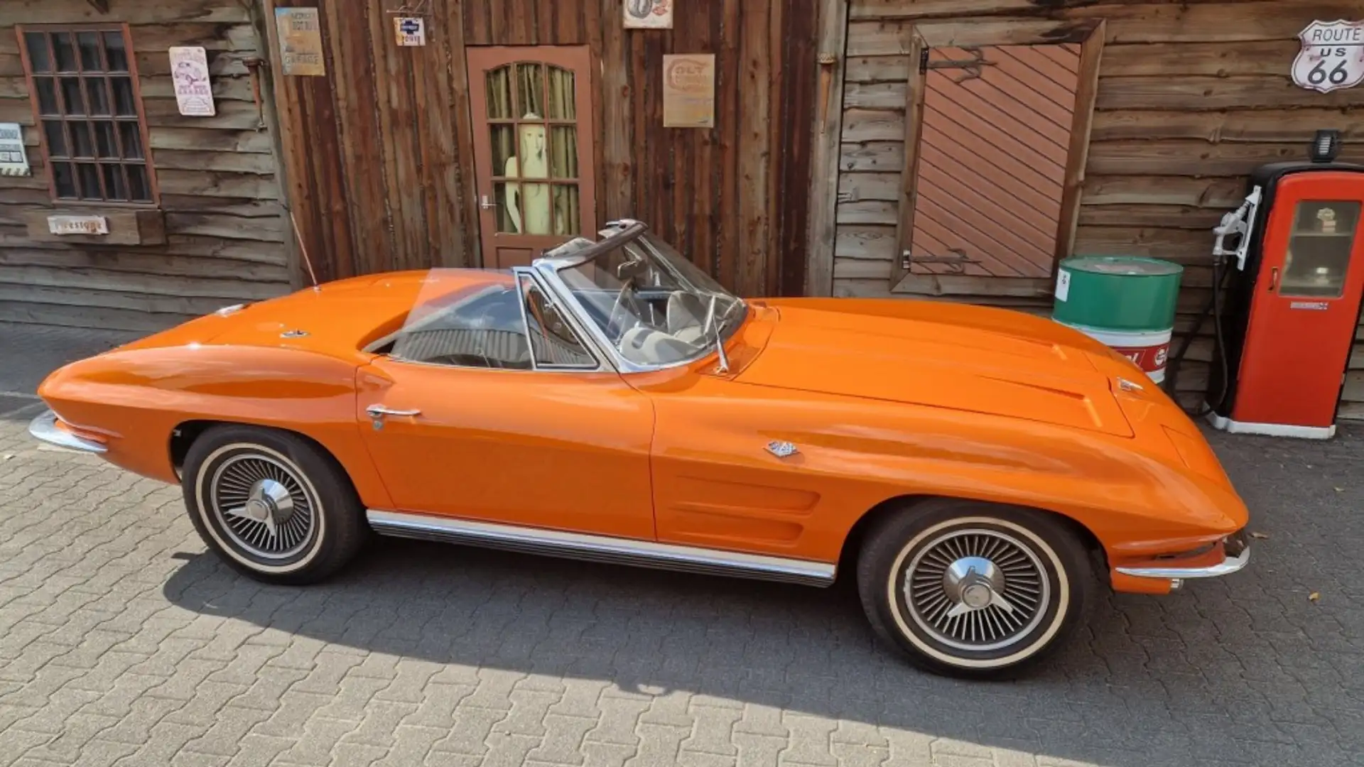 Chevrolet Corvette C2 Convertible Oranje - 2