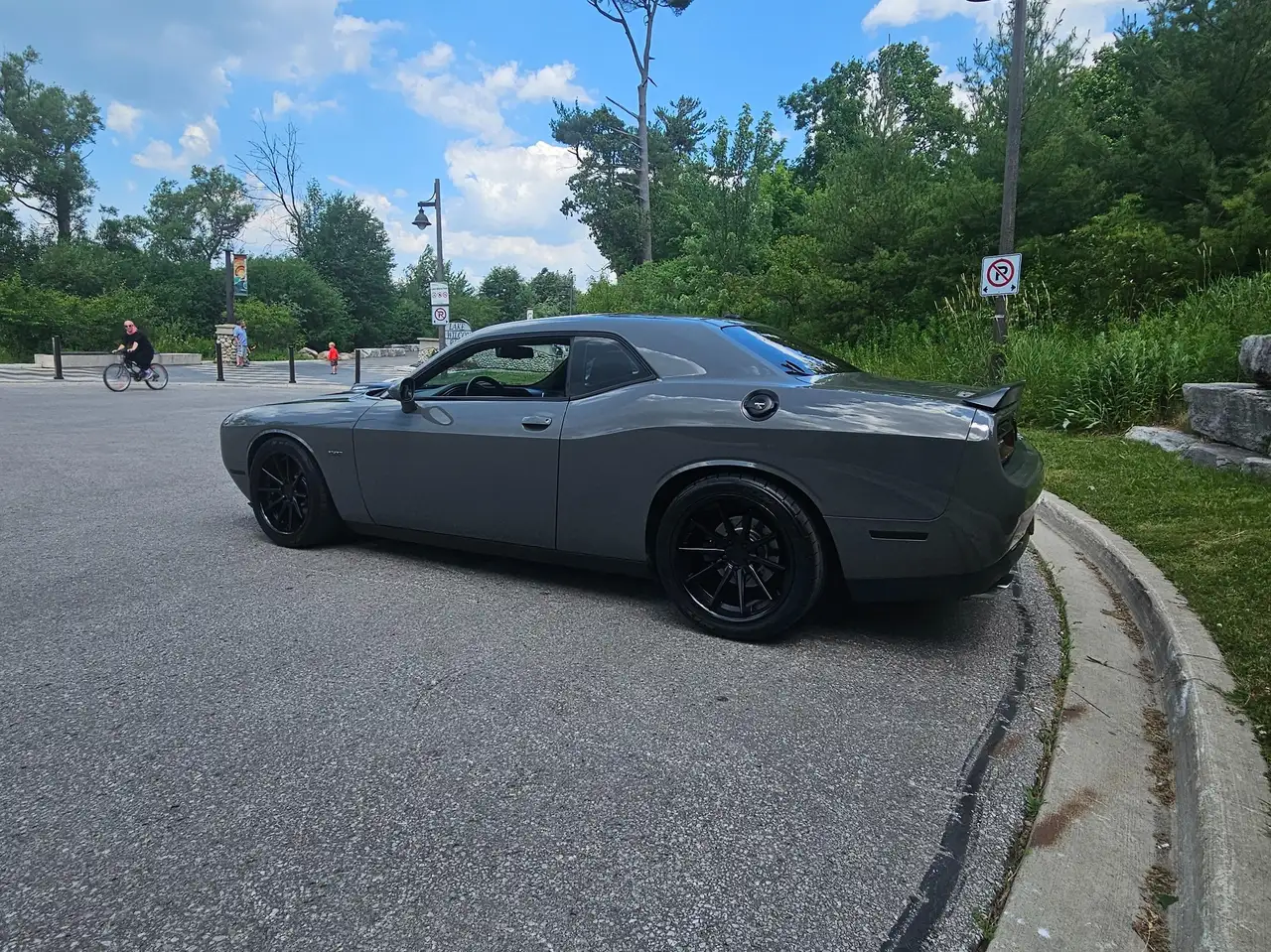 Dodge Challenger снимка Dodge Challenger