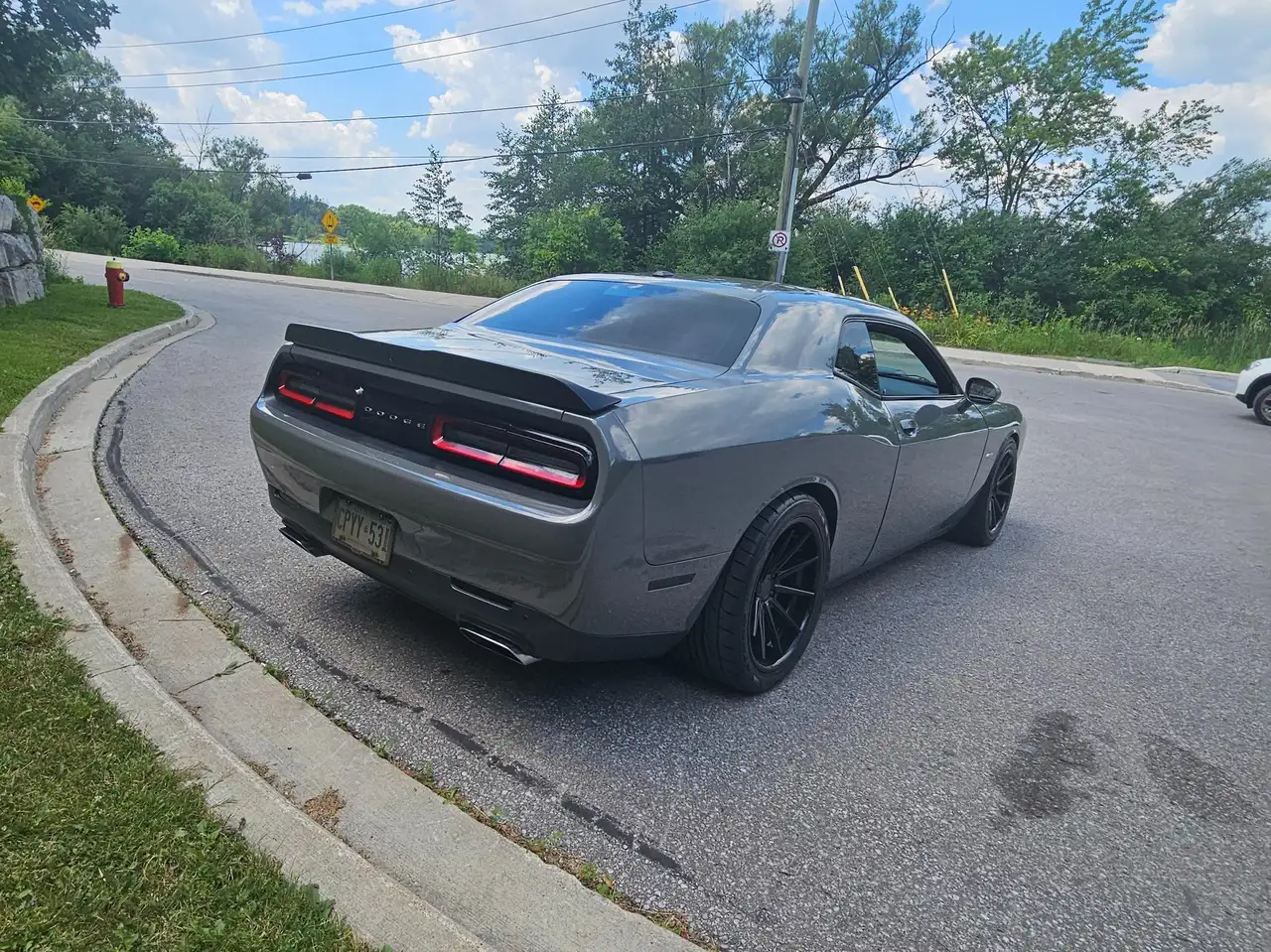Dodge Challenger снимка Dodge Challenger