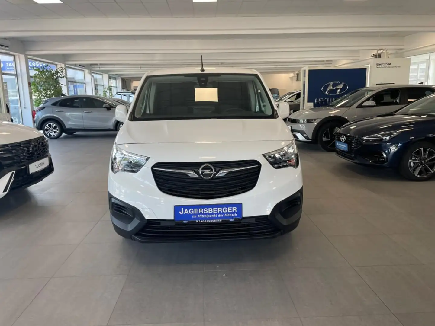 Opel Combo L 1,2 Turbo Bianco - 2