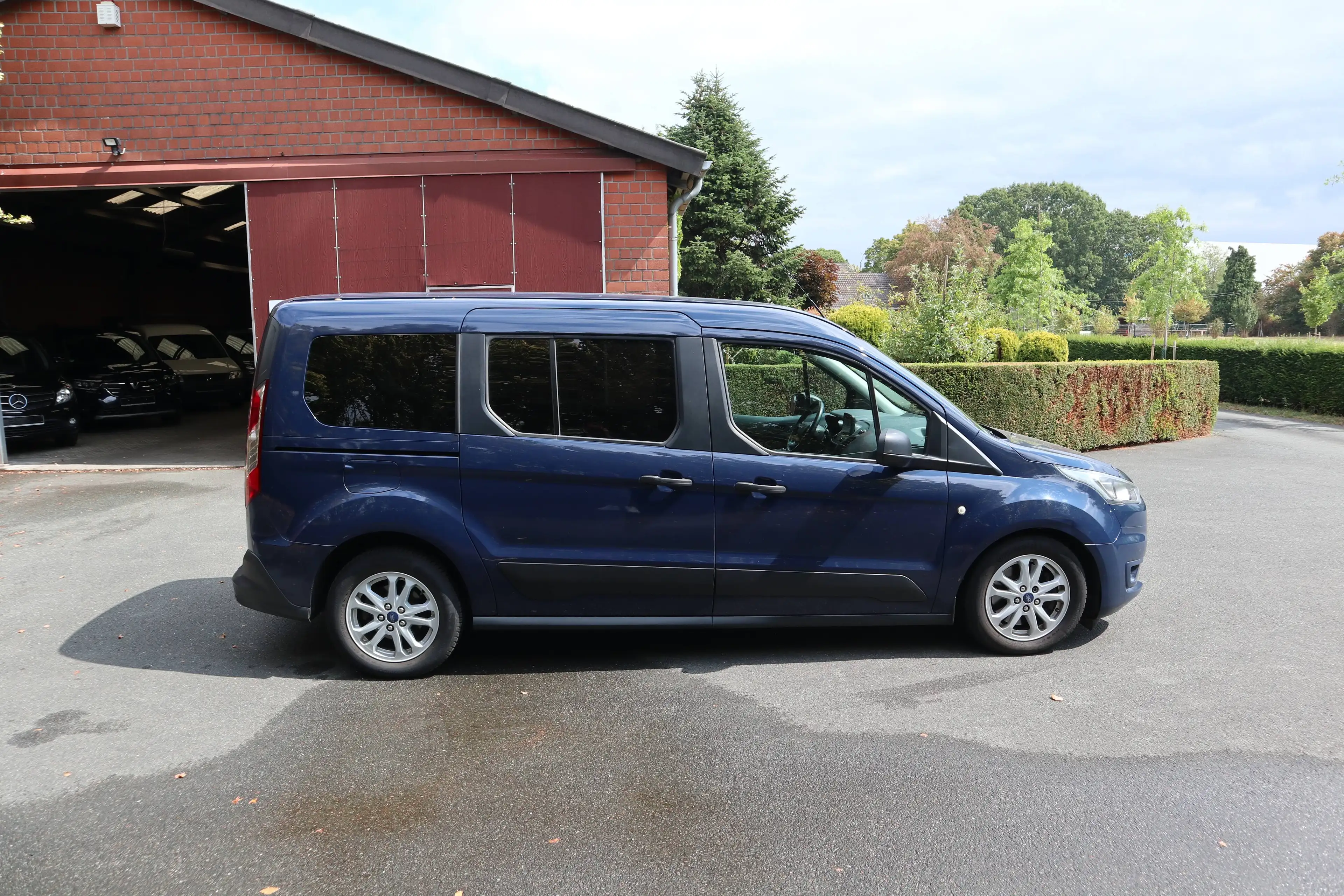 Ford Grand Tourneo 1,5 Automatik*elek. Drehsitz Turny EVO 2*Garantie* — photo 7