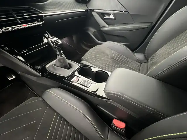 Peugeot 208 view 14