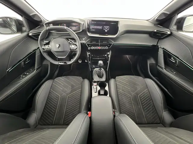 Peugeot 208 view 6