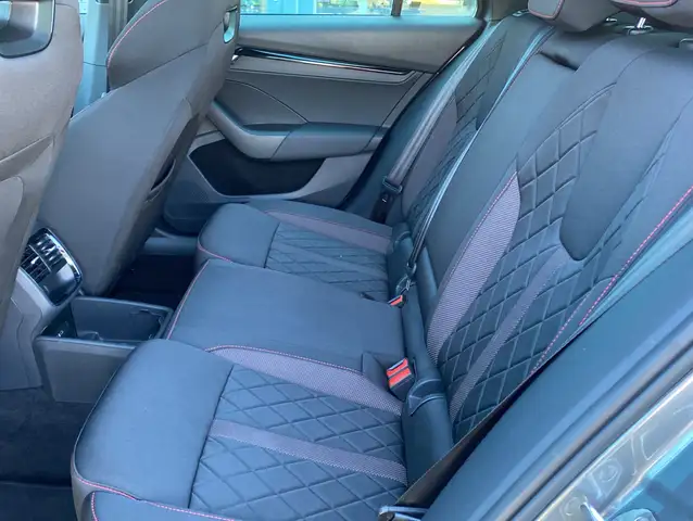 Skoda Octavia view 10