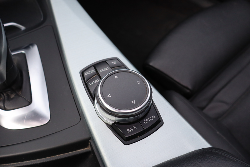 BMW 340 3-serie Touring 340i xDrive Centennial High Execut — photo 18