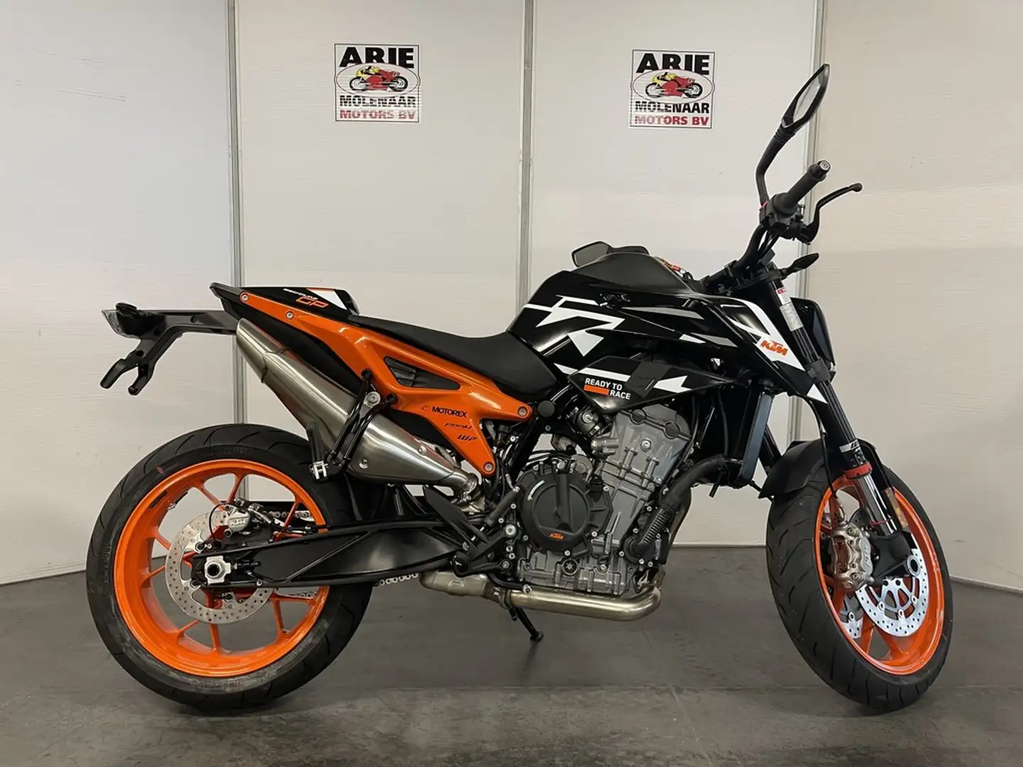 KTM 890 Duke GP Nero - 1