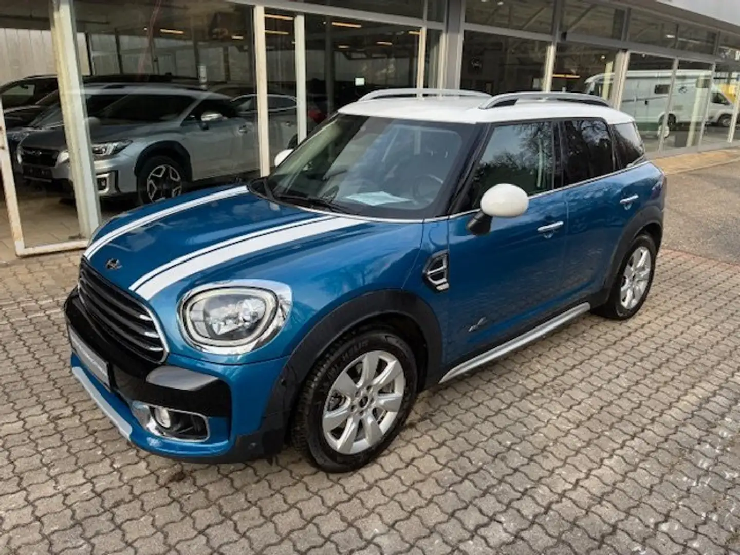 MINI Cooper D Countryman ALL4 Aut. *RFK*NAVI*SZH*NSW*ACC* Blau - 2