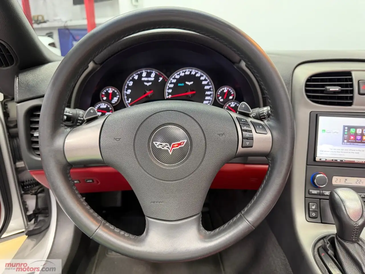 Chevrolet Corvette снимка Chevrolet Corvette