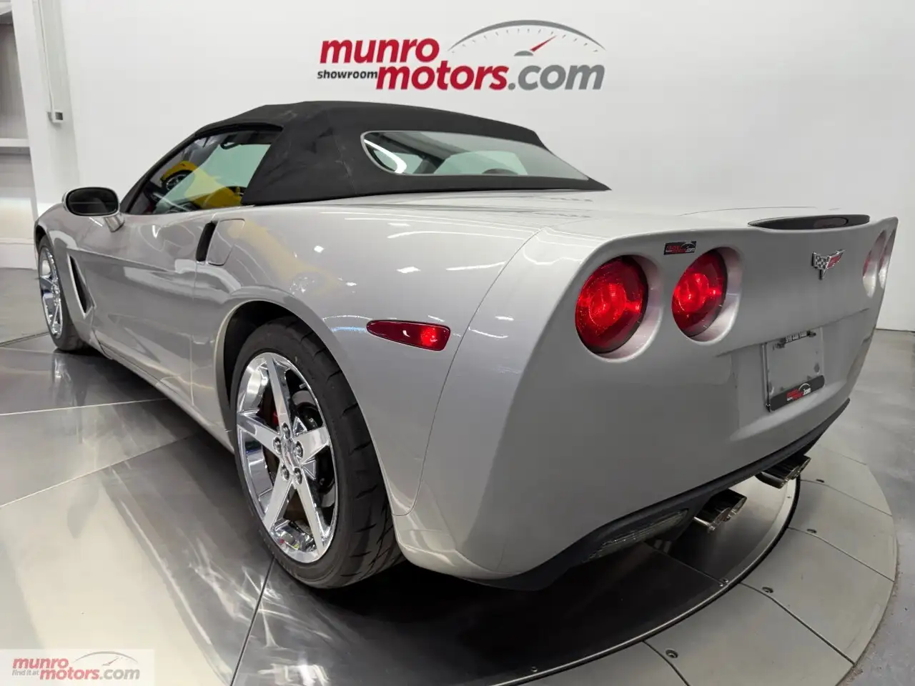 Chevrolet Corvette снимка Chevrolet Corvette