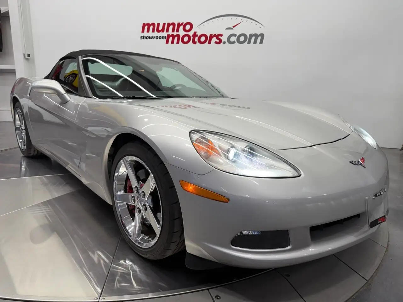 Chevrolet Corvette снимка Chevrolet Corvette
