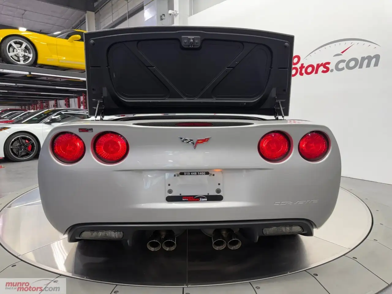 Chevrolet Corvette снимка Chevrolet Corvette