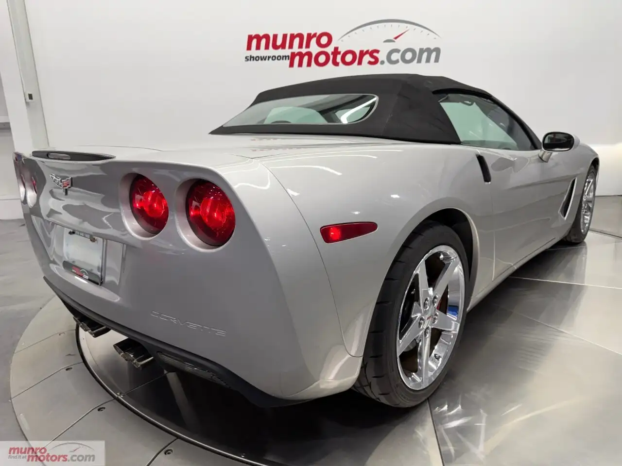 Chevrolet Corvette снимка Chevrolet Corvette